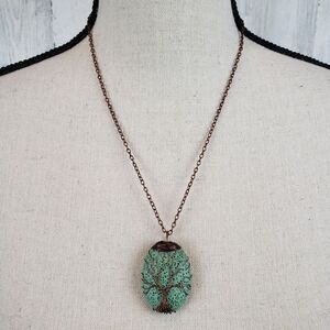 Green Stone Pendant Necklace Tree Of Life
